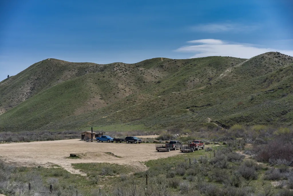 Bender Creek trailhead